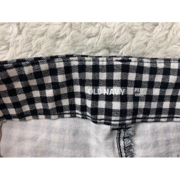 Old Navy Size 2 Womens Pixie Crop Pants Black Checked Stretch Mid Rise - Picture 3 of 4